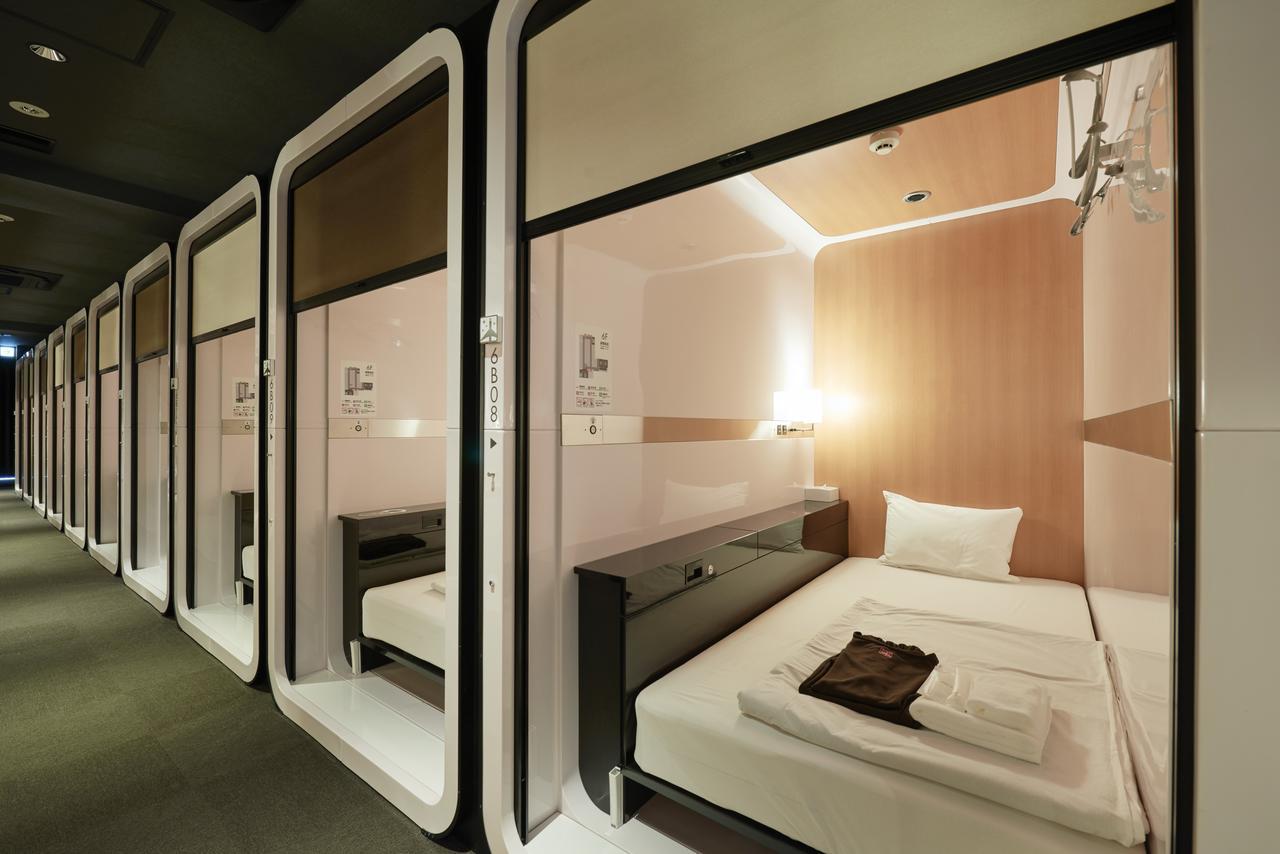 First Cabin Hanshin Nishiumeda Osaka Eksteriør billede