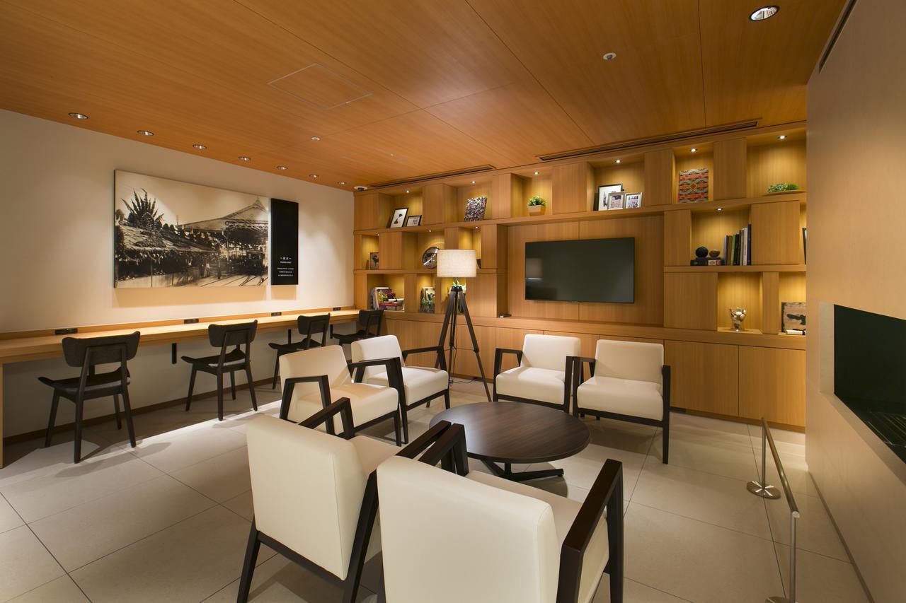 First Cabin Hanshin Nishiumeda Osaka Eksteriør billede