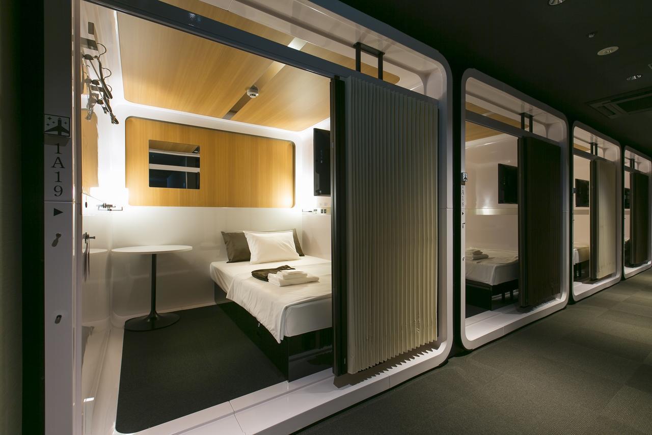 First Cabin Hanshin Nishiumeda Osaka Eksteriør billede