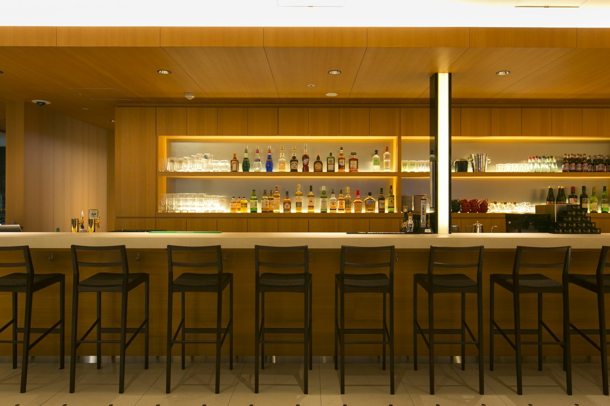First Cabin Hanshin Nishiumeda Osaka Eksteriør billede